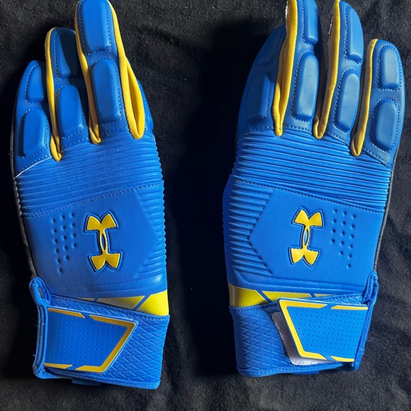 UCLA Under Armour Combat FF padded lineman gloves. Excellent condition. - Picture 1 of 3